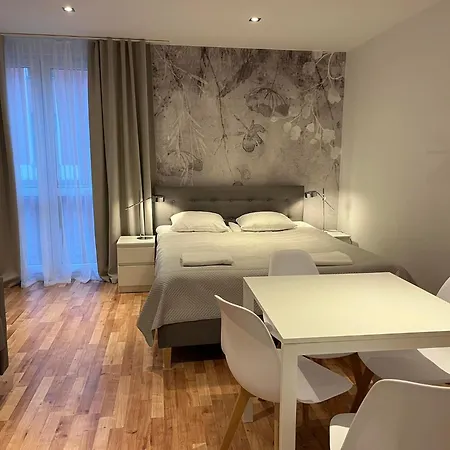 Kosciuszki Center By Na Dni דירה